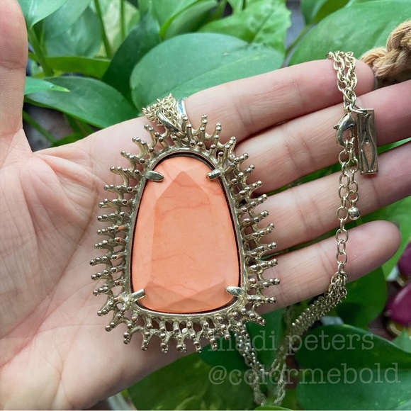 Vintage Kendra Scott Ziggy Necklace in Coral